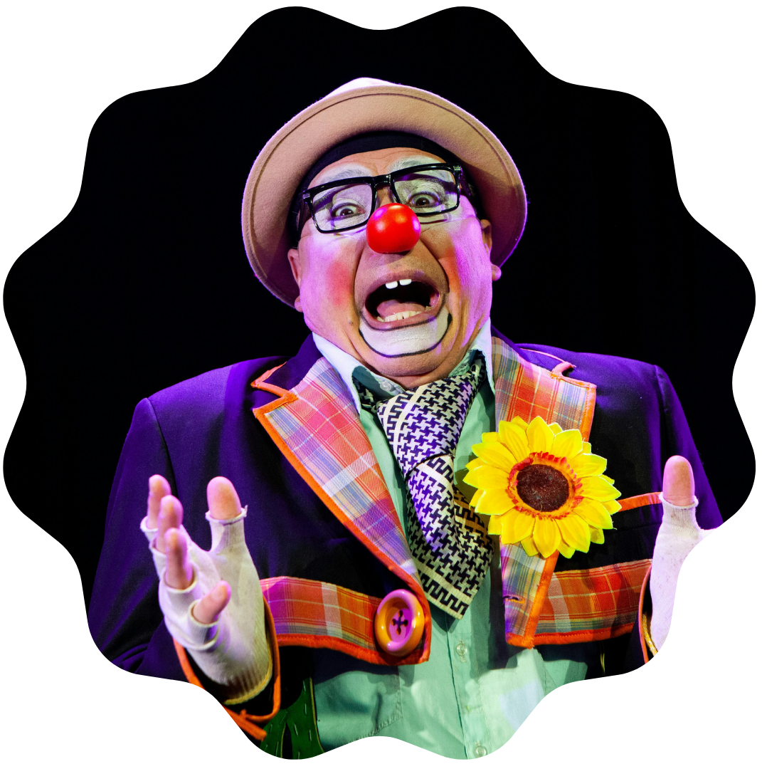 Performer with Multi-Glow