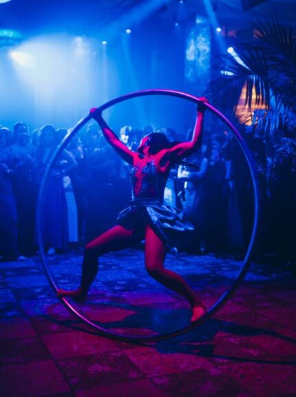 circus performers sydney, corporate entertainment sydney, roving entertainment sydney, roving entertainment australia