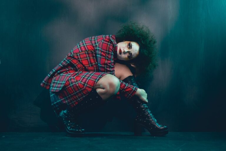 gabby carbon clown