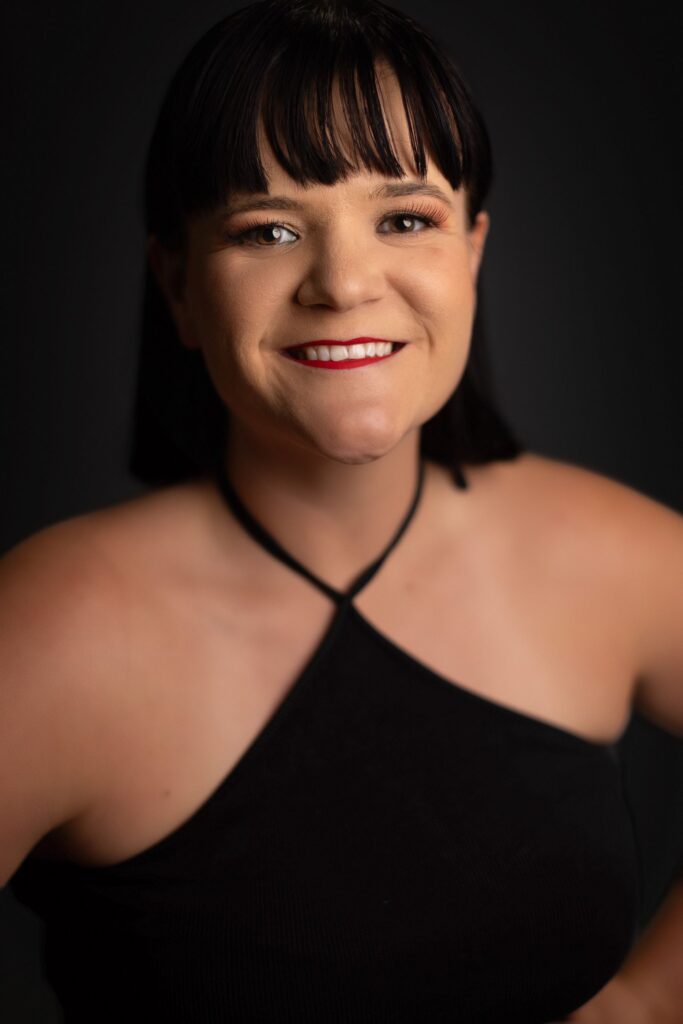 Ciara Thorburn, circus artist, event entertainer, festival entertainer, circus performer, circus performer sydney