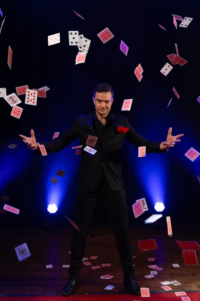 corporate comedian, magician sydney, sydney magician, jonas jost, magician for hire, magician for events, corporate magician