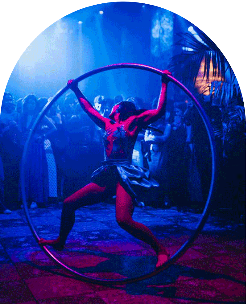 Performer with Multi-Glow